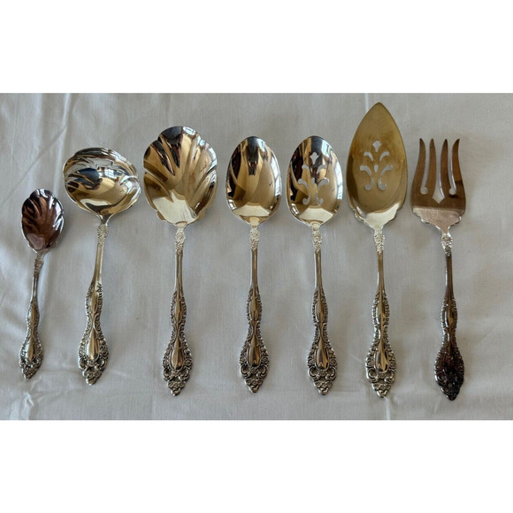 Oneida Rogers 1881 Victorian Classic Silverplate 54 Pc SVC for 8 w Steak Knives - Picture 14 of 15